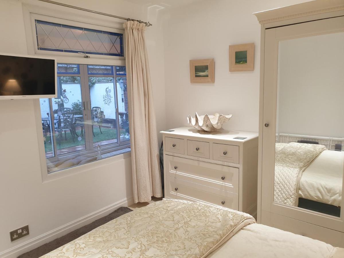 Best Area Close To Leeds Centre Екстер'єр фото